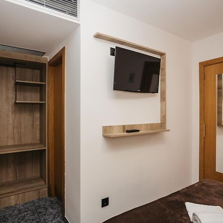 La Trobada Hotel Sport Ripoll Zewnętrze zdjęcie