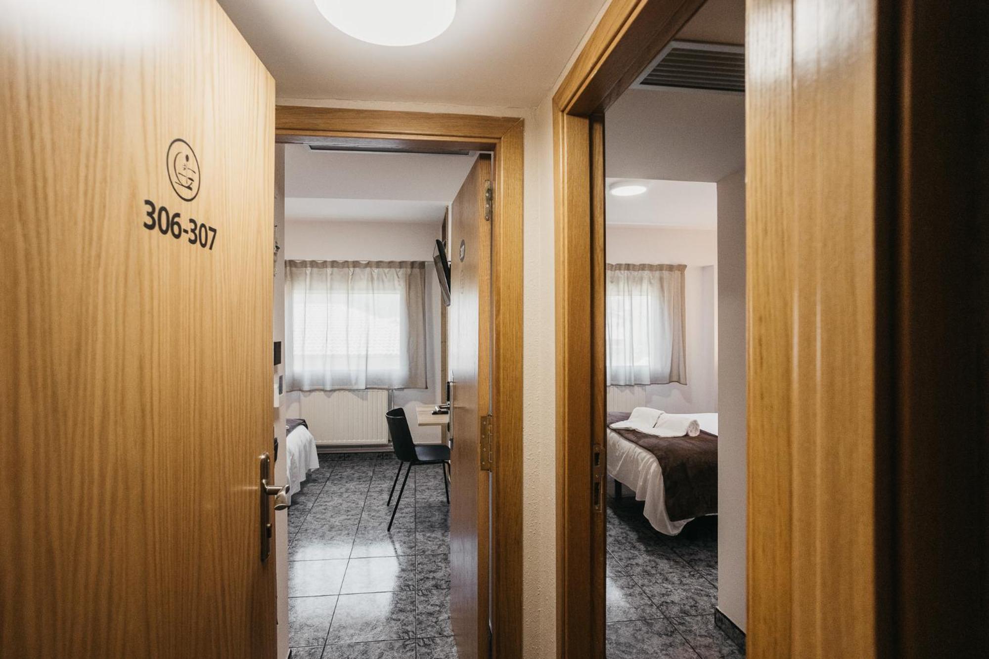 La Trobada Hotel Sport Ripoll Zewnętrze zdjęcie