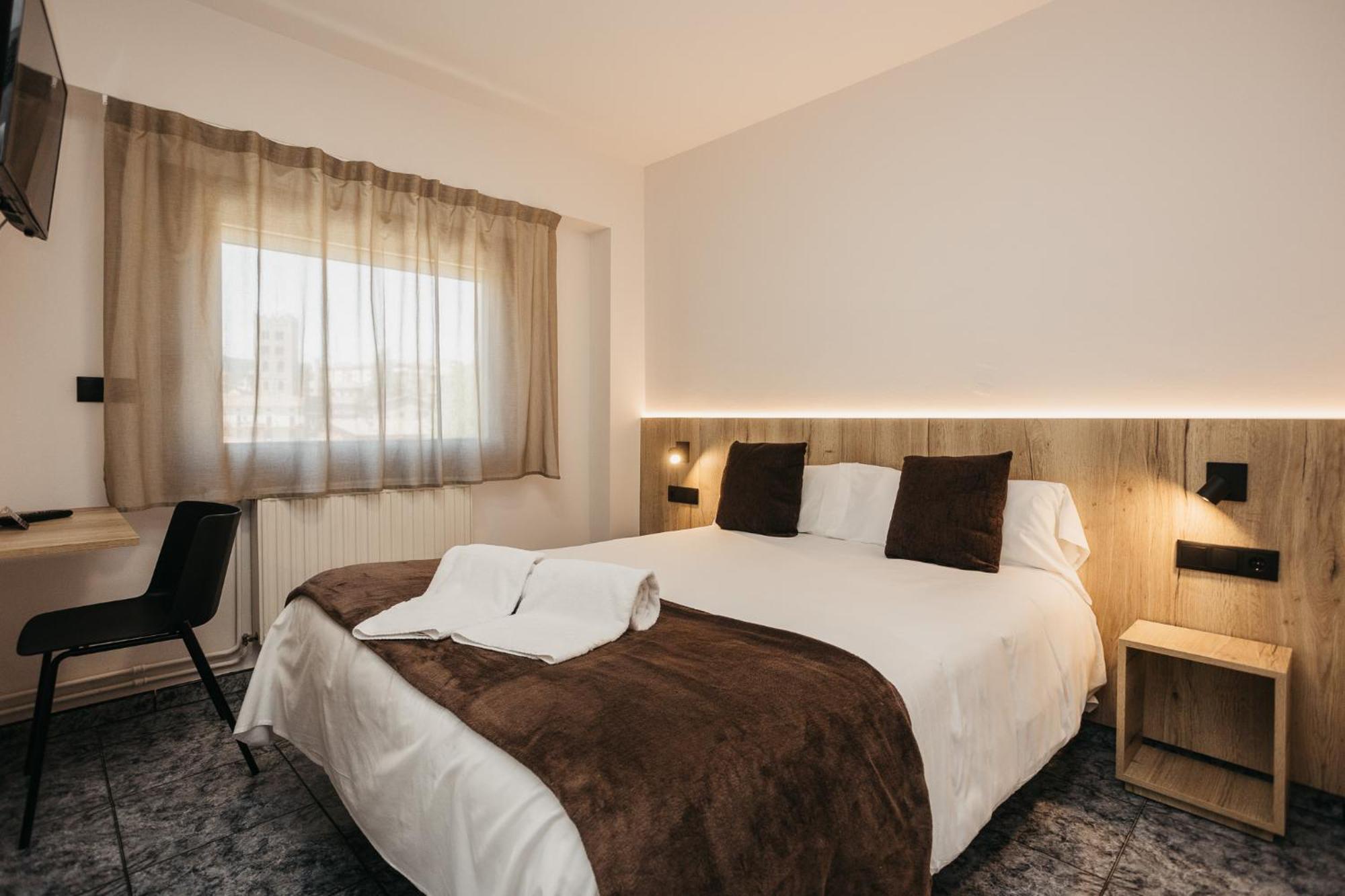 La Trobada Hotel Sport Ripoll Zewnętrze zdjęcie