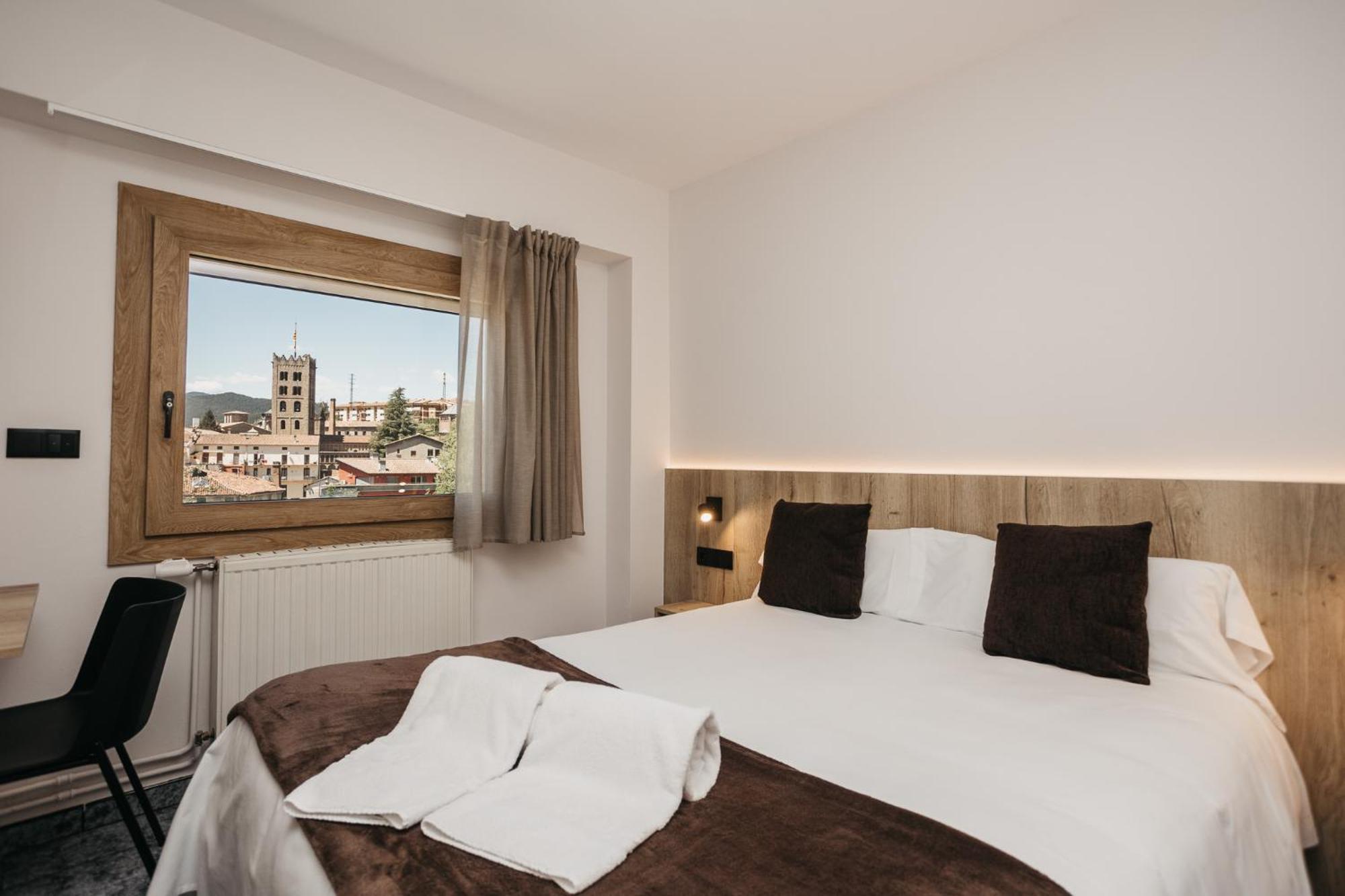 La Trobada Hotel Sport Ripoll Zewnętrze zdjęcie